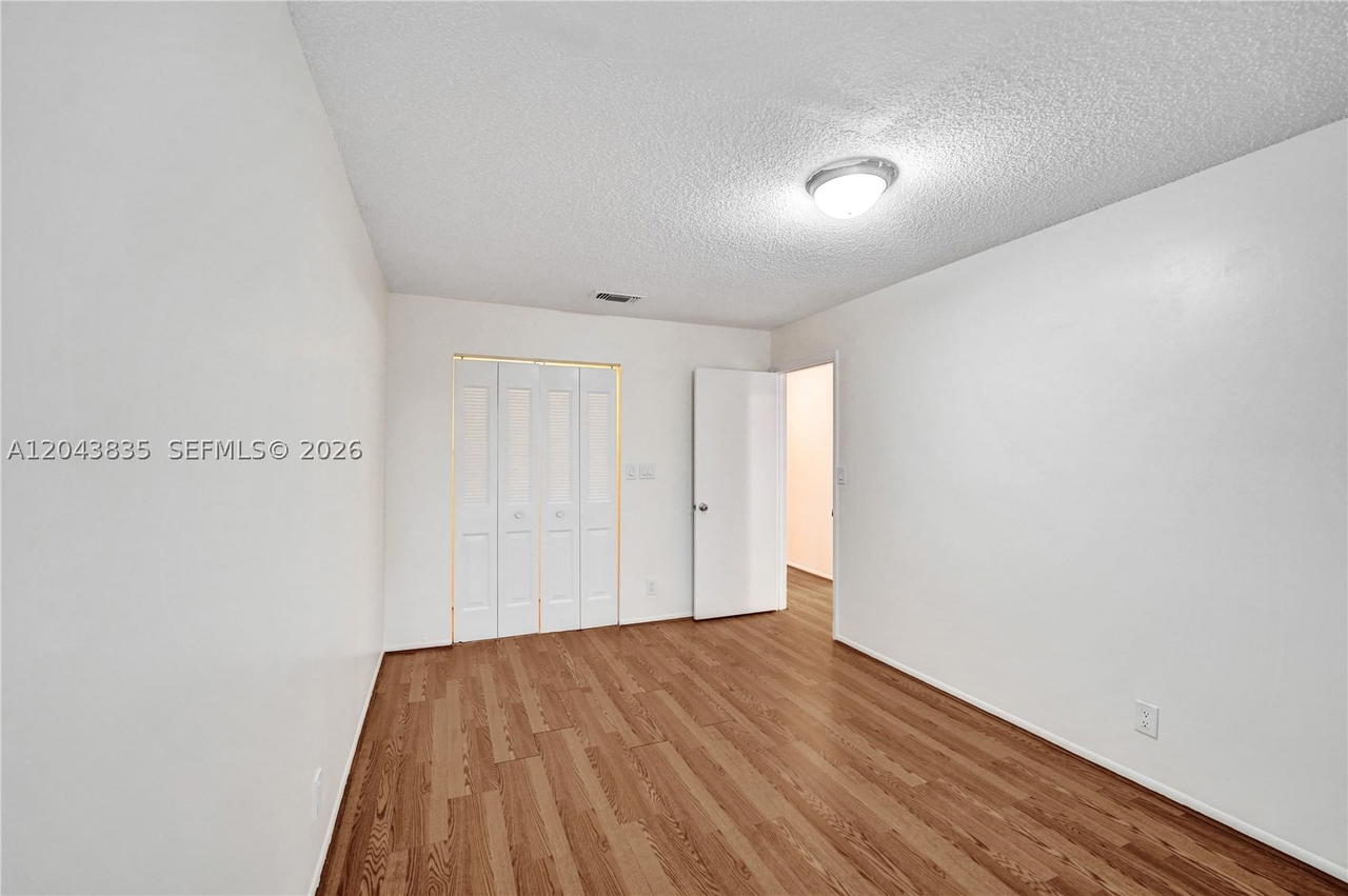 Real estate property located at 9220 14th St #272, Broward, Westview Condominium No F, Pembroke Pines, FL