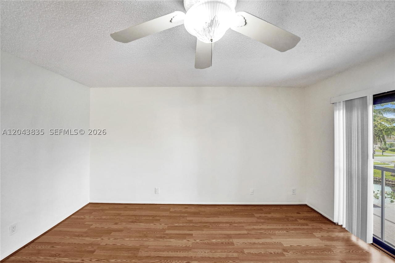 Real estate property located at 9220 14th St #272, Broward, Westview Condominium No F, Pembroke Pines, FL