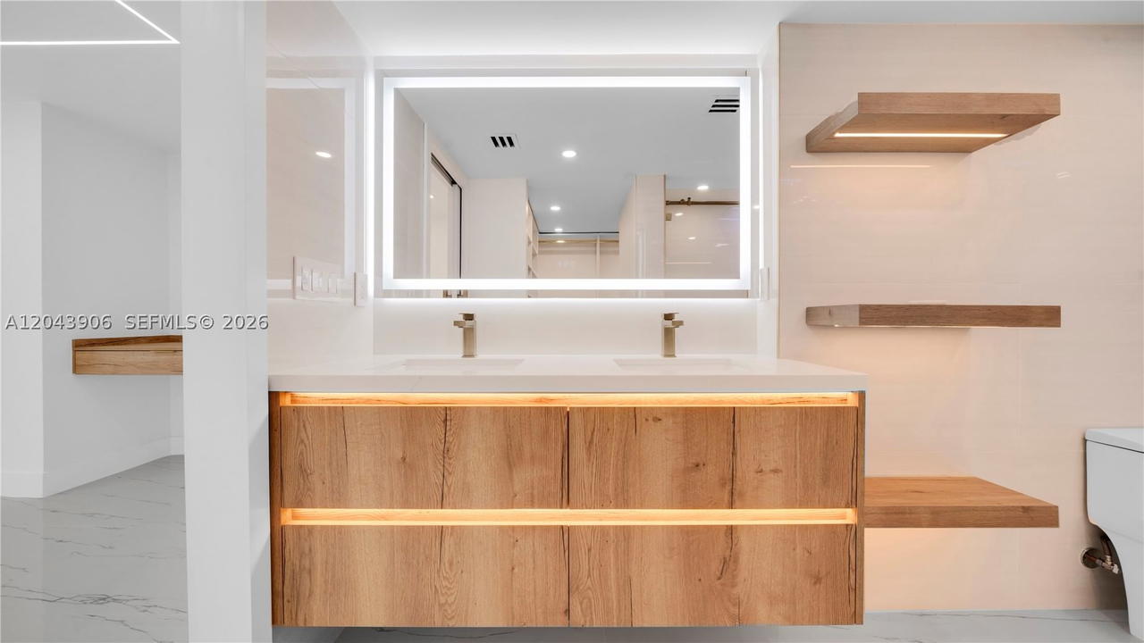 Real estate property located at 1623 Collins Ave #415, Miami-dade, The Georgian Condo, Miami Beach, FL