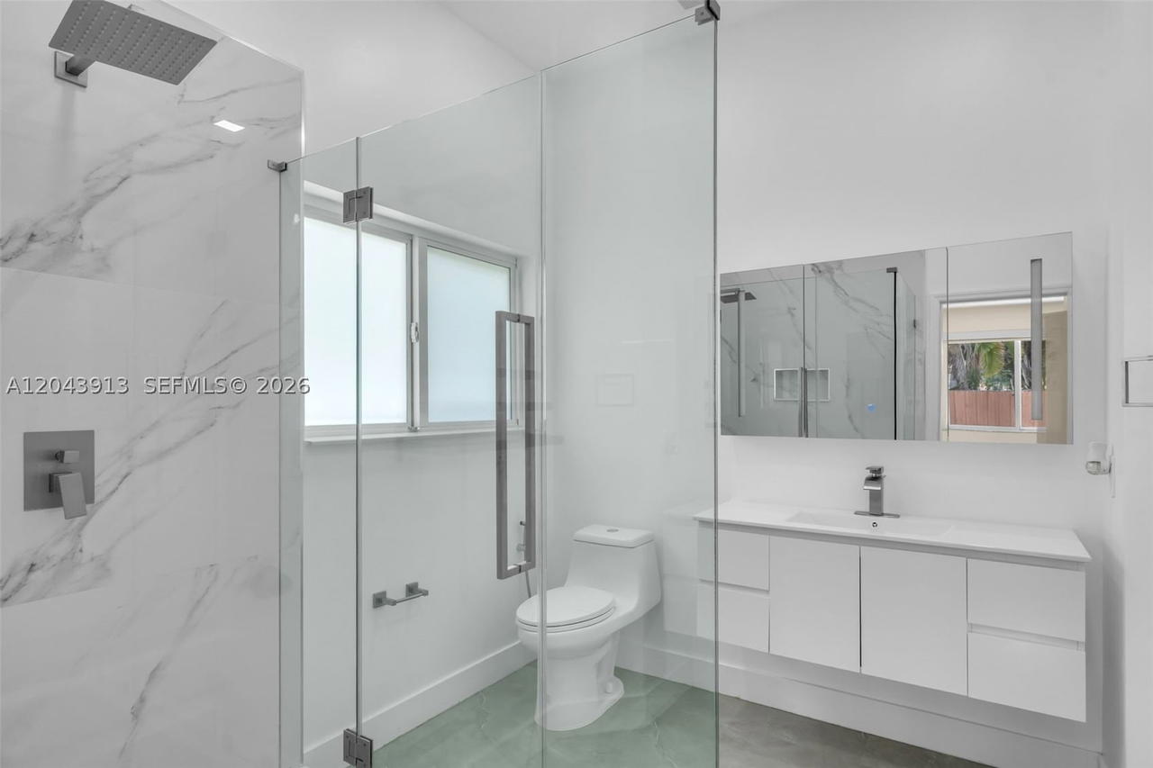 Real estate property located at 8757 139 Ter, Miami-dade, Florinda Estates, Miami Lakes, FL