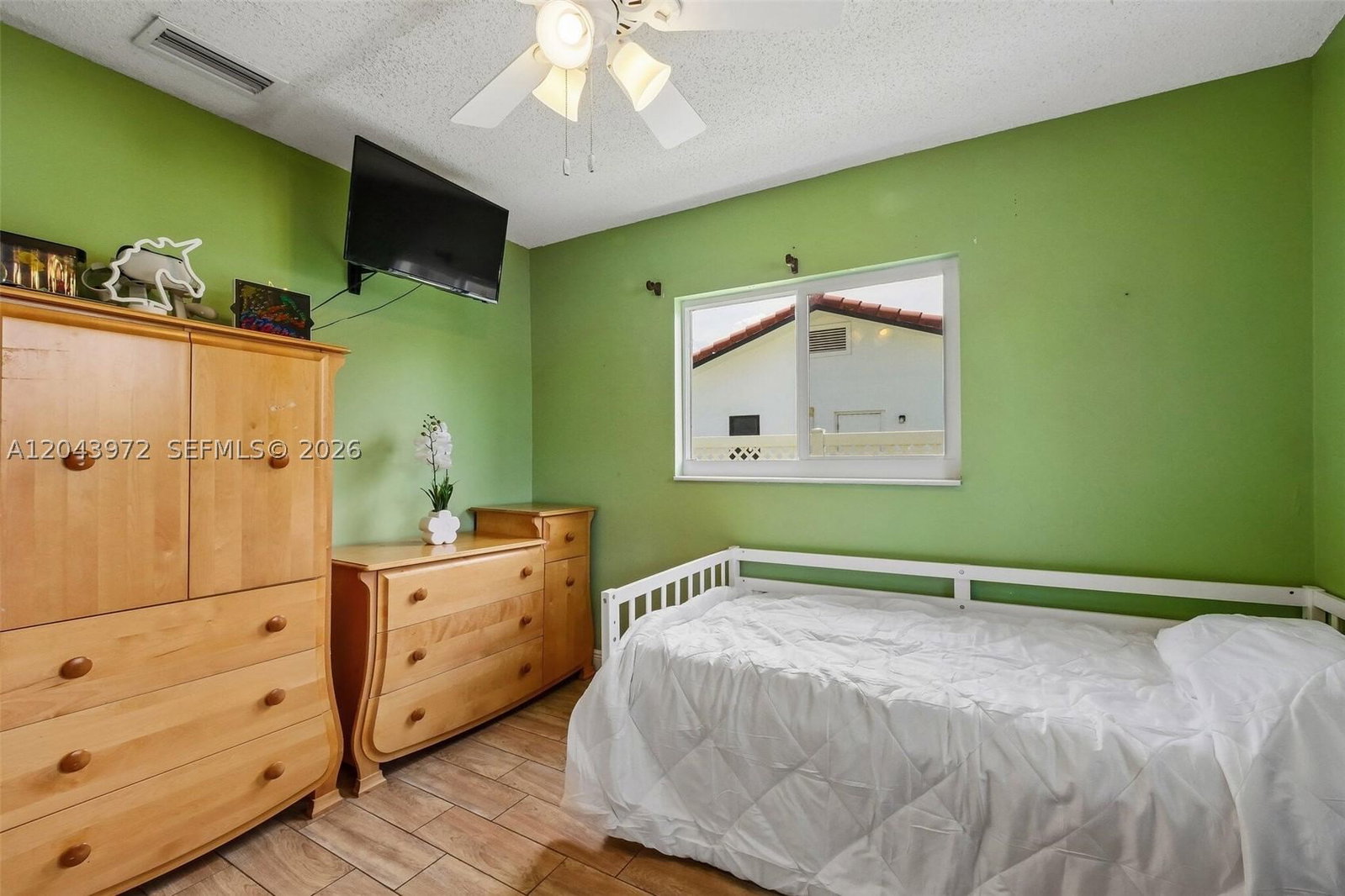 Real estate property located at 7506 42nd St, Broward, The Dells, Coral Springs, FL