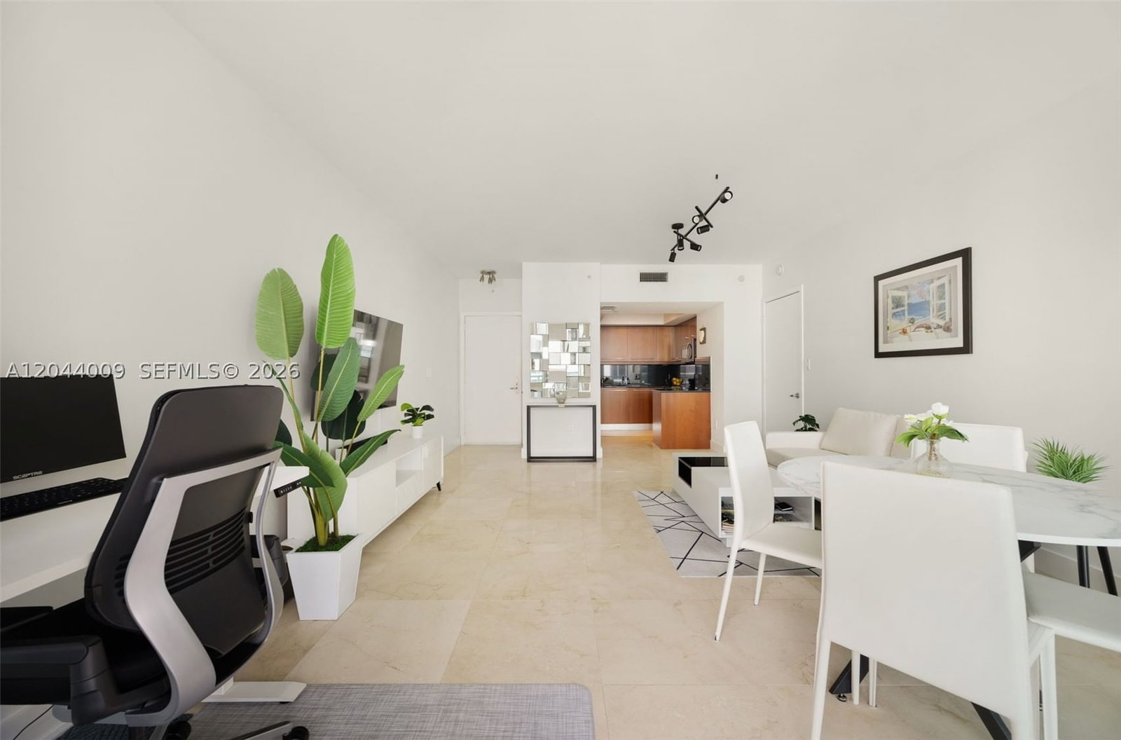 Real estate property located at 1331 Brickell Bay Dr #904, Miami-dade, Jade Residences At Bricke, Miami, FL