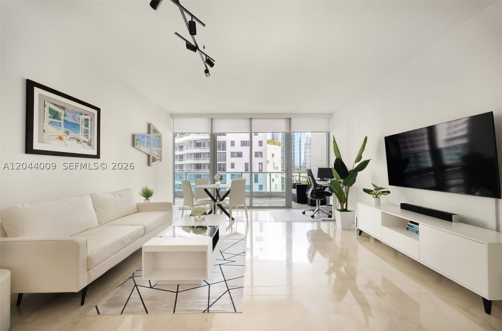 Real estate property located at 1331 Brickell Bay Dr #904, Miami-dade, Jade Residences At Bricke, Miami, FL