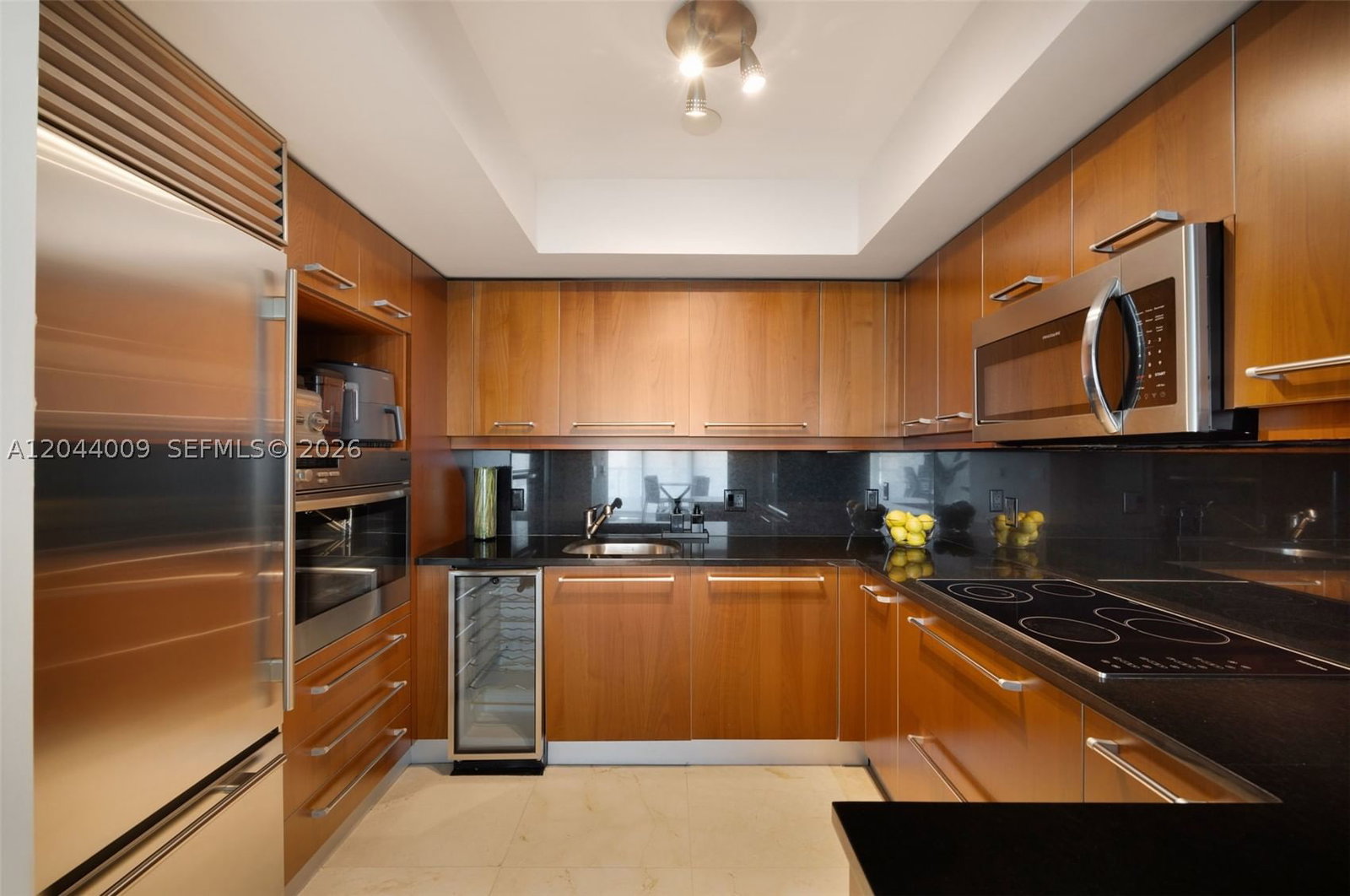 Real estate property located at 1331 Brickell Bay Dr #904, Miami-dade, Jade Residences At Bricke, Miami, FL