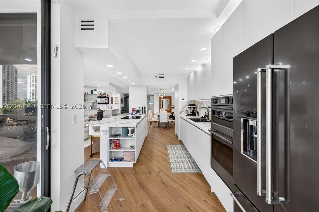 Real estate property located at 20281 Country Club Dr #407, Miami-dade, Hamptons West Condo, Aventura, FL