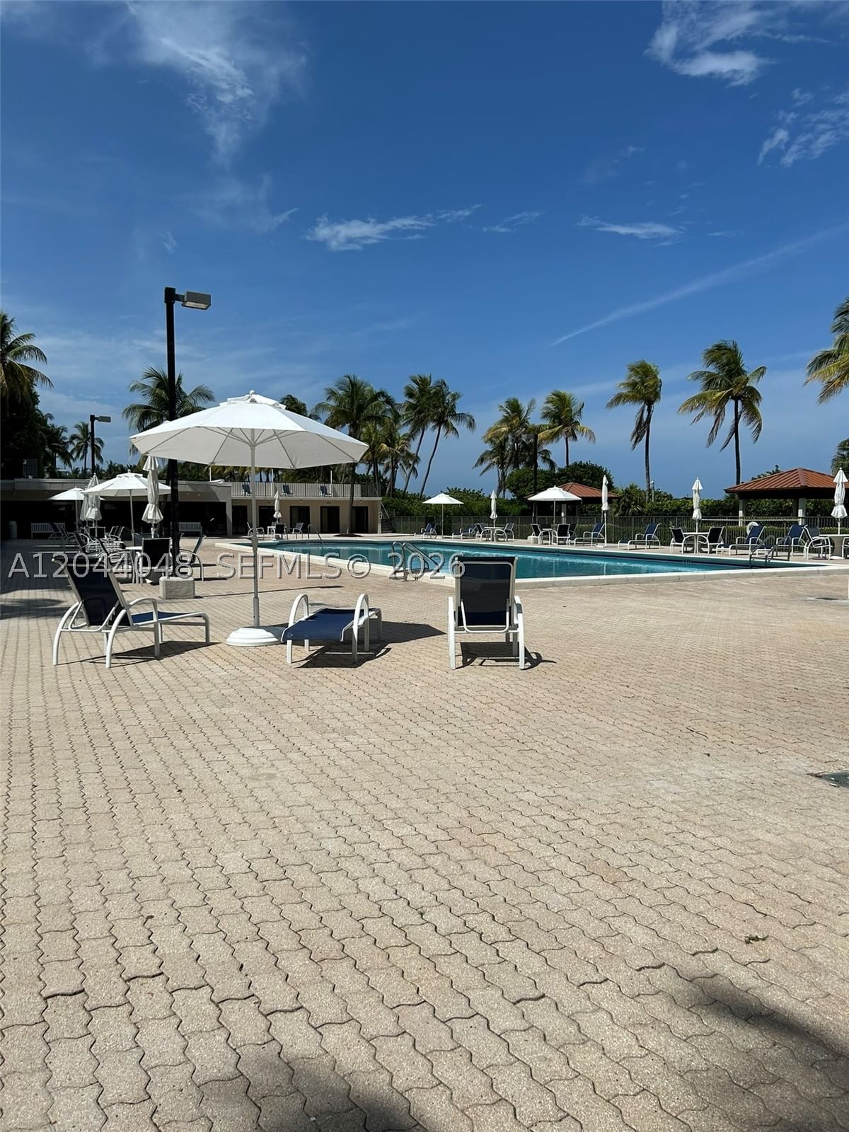 Real estate property located at 2625 Collins Ave #1805, Miami-dade, Oceanfront Plaza Condo, Miami Beach, FL