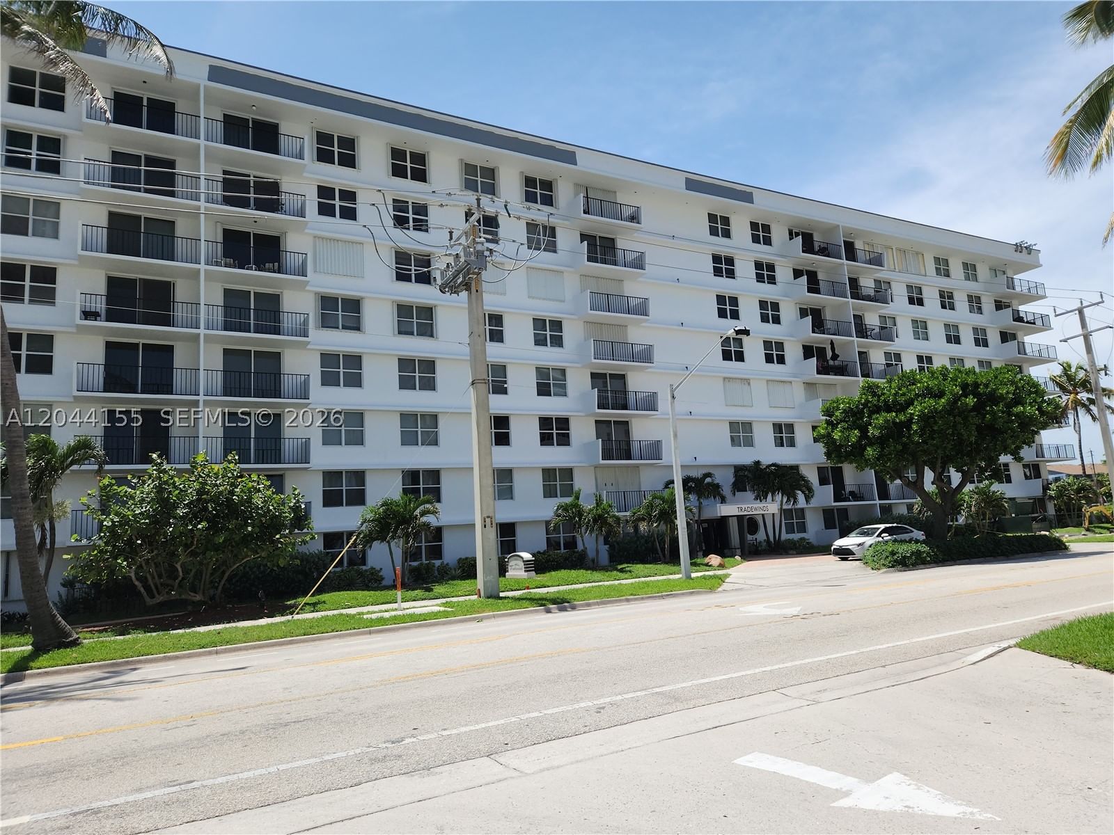 Real estate property located at 1009 Ocean Blvd #411, Broward, Tradewinds Of Pompano Con, Pompano Beach, FL