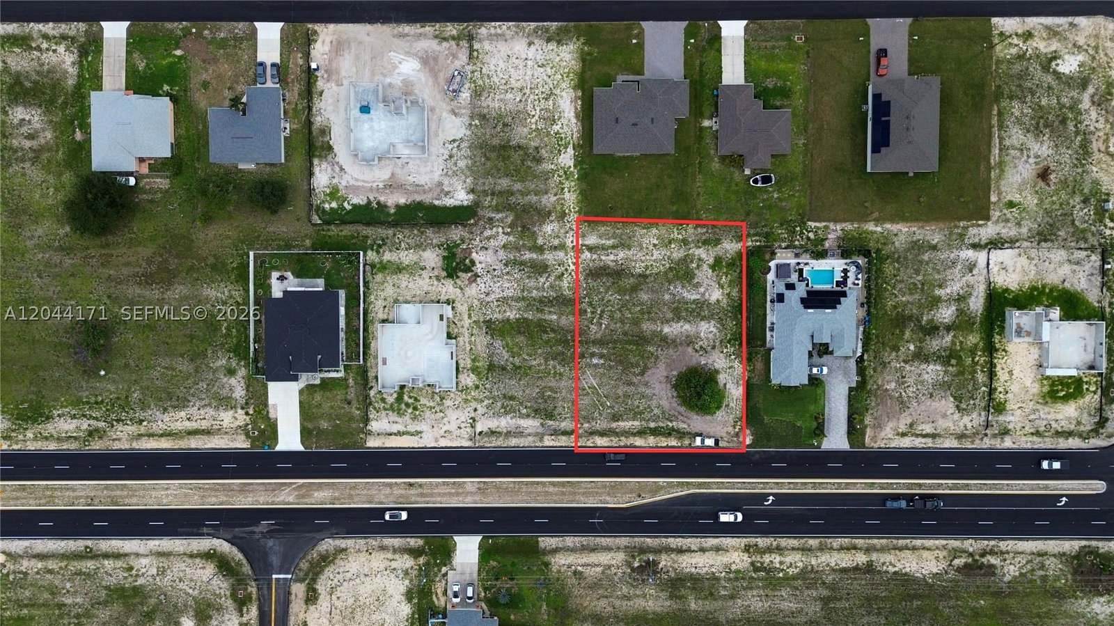Real estate property located at 504 Diplomat PKWY, Lee, Diplomat Pkwy, Cape Coral, FL