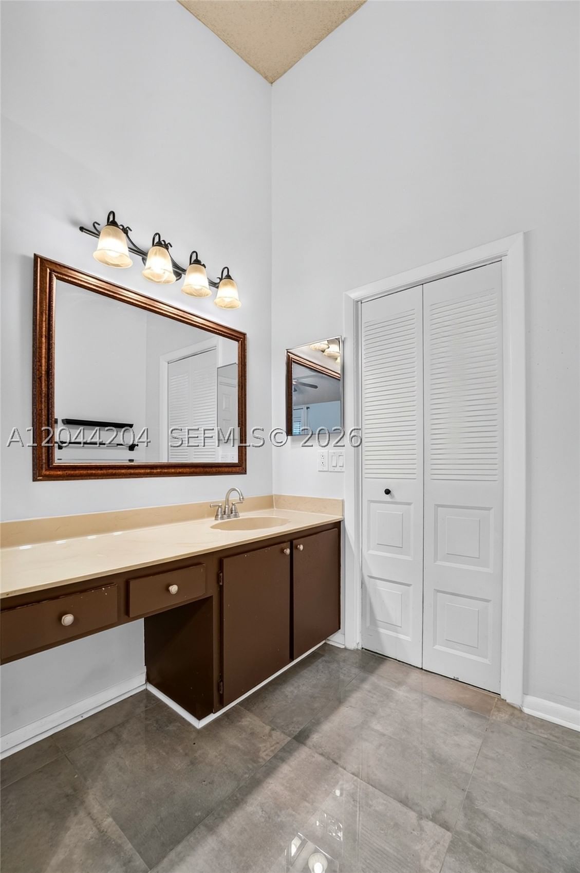 Real estate property located at 73 98th Ter, Broward, Chatham Towne At Jacarand, Plantation, FL
