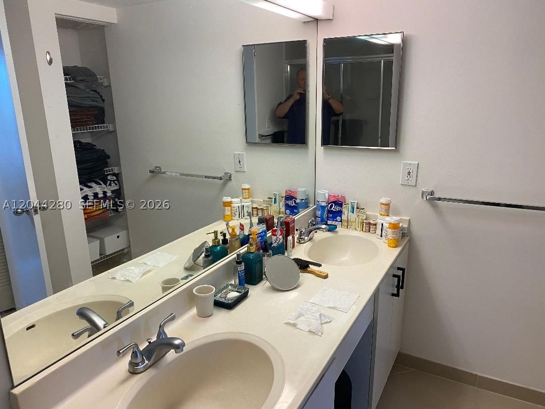 Real estate property located at 3300 192nd St #612, Miami-dade, Parc Central Aventura Eas, Aventura, FL