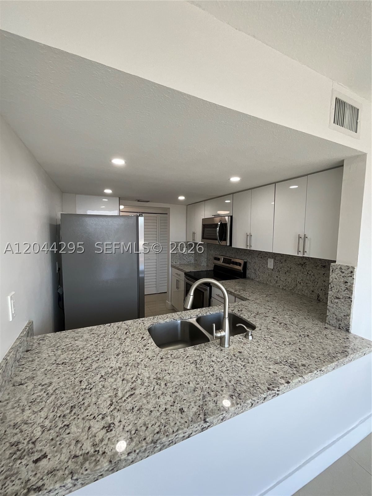 Real estate property located at 9441 4th St #214, Miami-dade, Versaille Gardens I Condo, Miami, FL