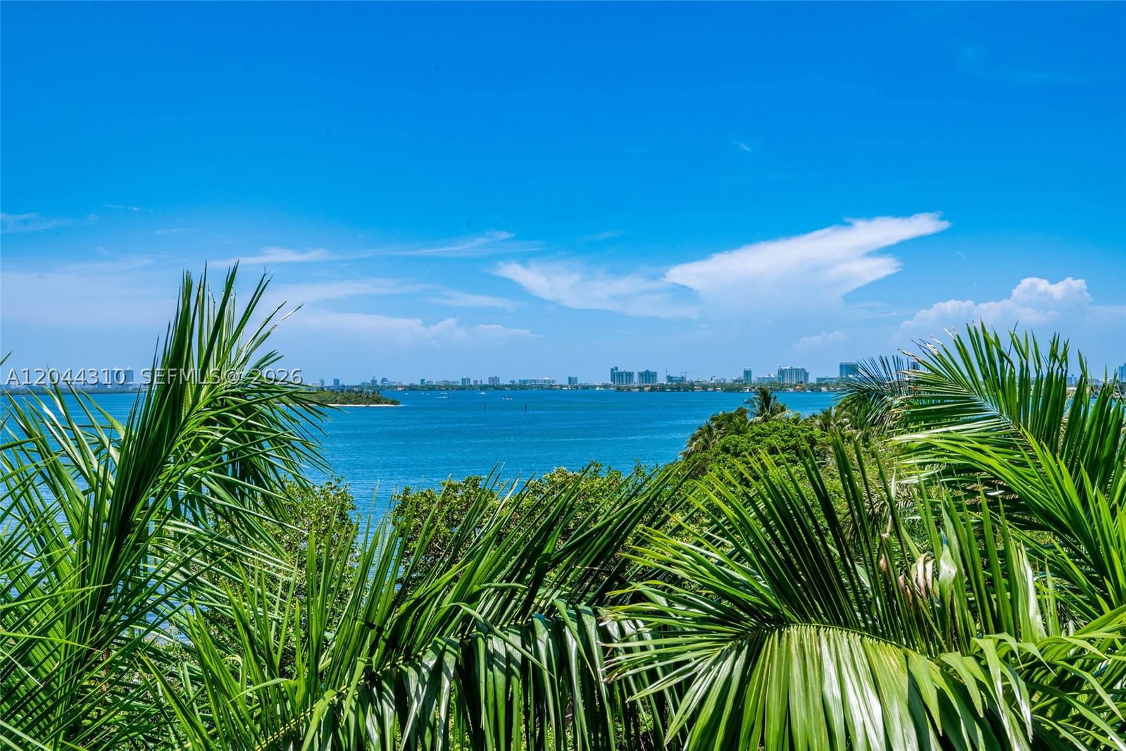 Real estate property located at 2000 Bayshore Dr #516, Miami-dade, Cite Condo, Miami, FL