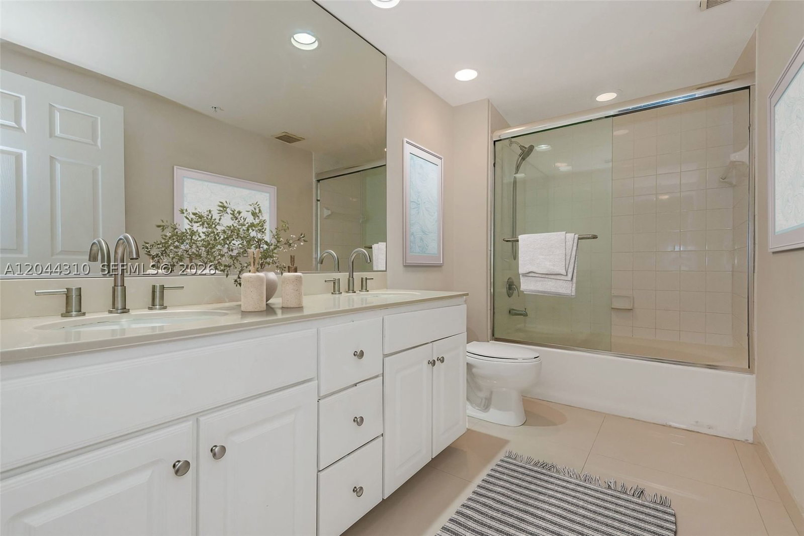 Real estate property located at 2000 Bayshore Dr #516, Miami-dade, Cite Condo, Miami, FL