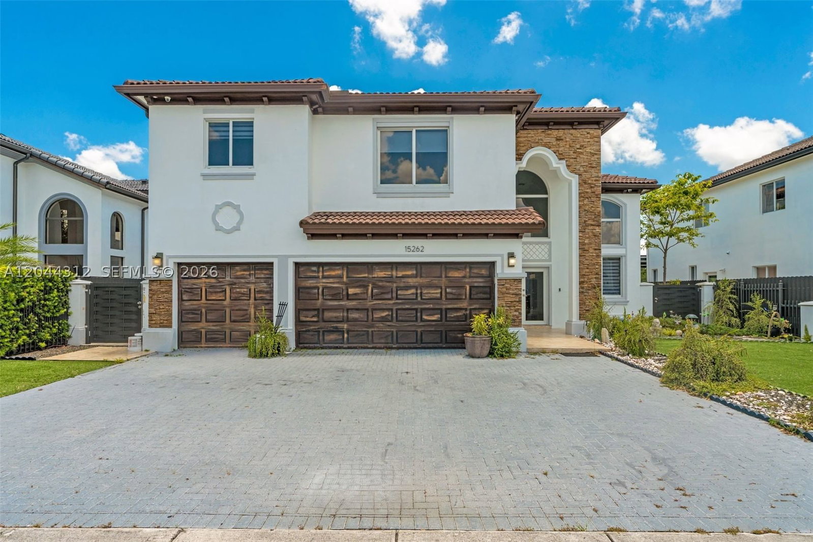 Real estate property located at 15262 11th St, Miami-dade, A B At Tamiami Trail Phas, Miami, FL