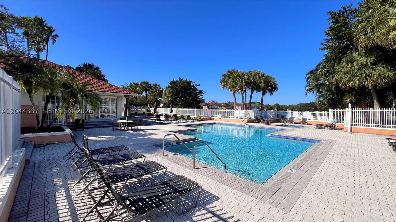 Real estate property located at 757 92nd Ave #757, Broward, Colonnades Condo, Plantation, FL