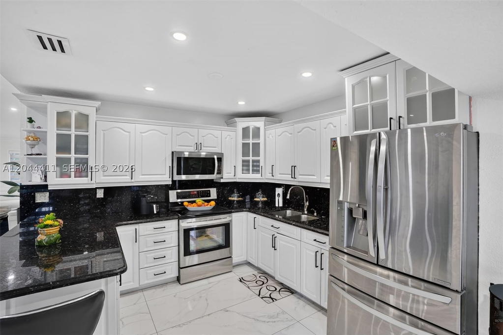 Real estate property located at 17075 145th Ave, Miami-dade, Monaco Estates 1st Addn, Miami, FL