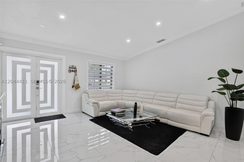Real estate property located at 17075 145th Ave, Miami-dade, Monaco Estates 1st Addn, Miami, FL