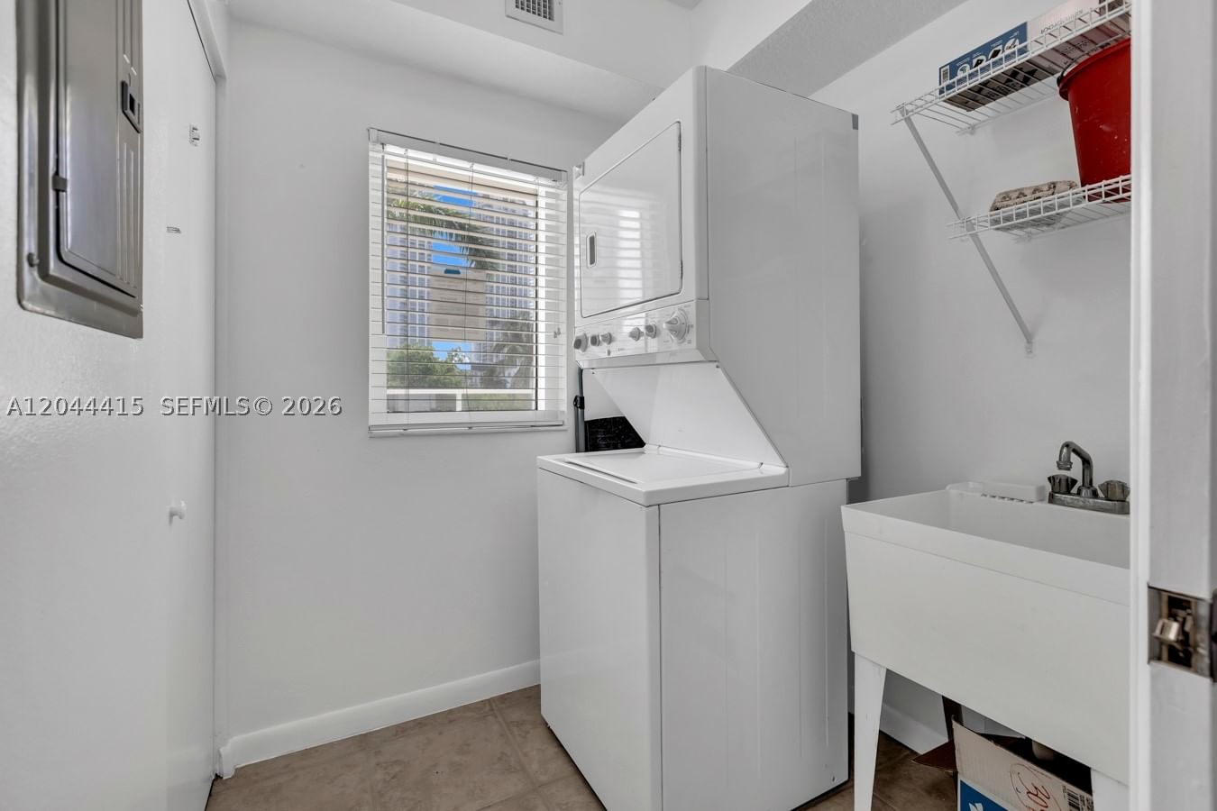Real estate property located at 18100 Bay Rd #304, Miami-dade, Marina Bay Club Condo Hot, Sunny Isles Beach, FL