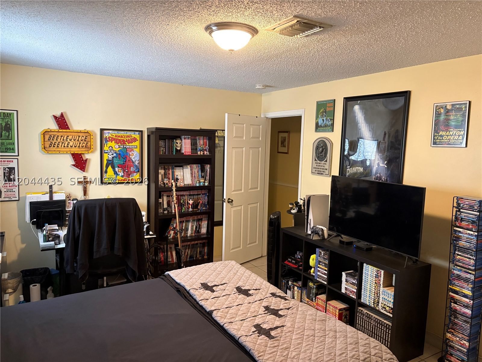 Real estate property located at 9217 157th Path, Miami-dade, Highlands At Kendall 1st, Miami, FL