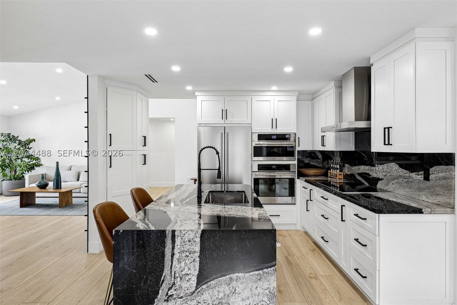Real estate property located at 6816 89th Ct, Miami-dade, Bismark Sub, Miami, FL