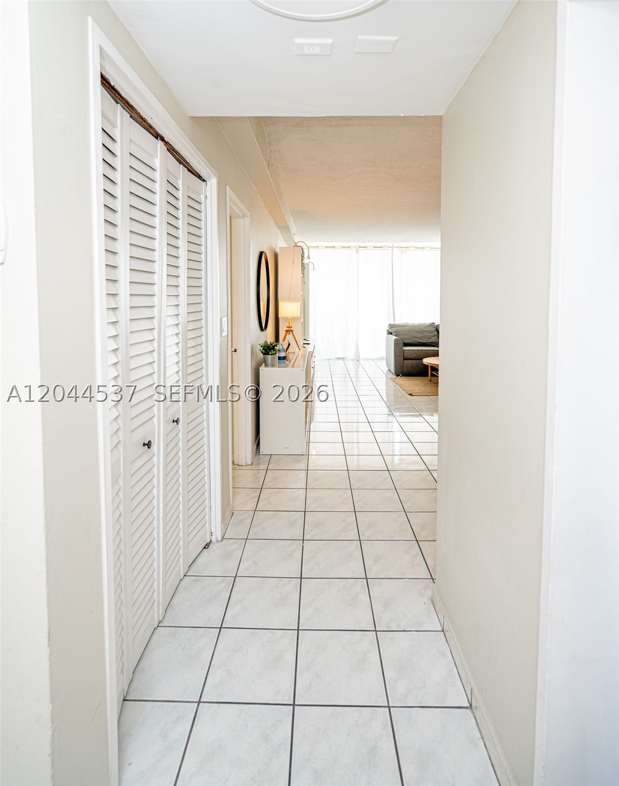 Real estate property located at 5601 Collins Ave #1517, Miami-dade, The Pavilion Condo, Miami Beach, FL