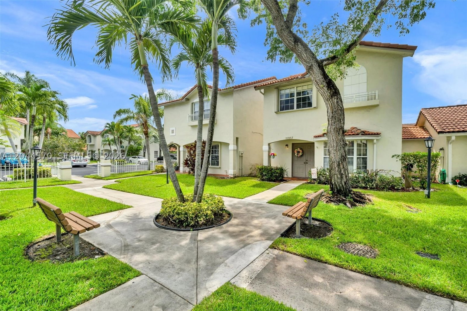 Real estate property located at 10857 8th St, Broward, Pembroke Pointe, Pembroke Pines, FL
