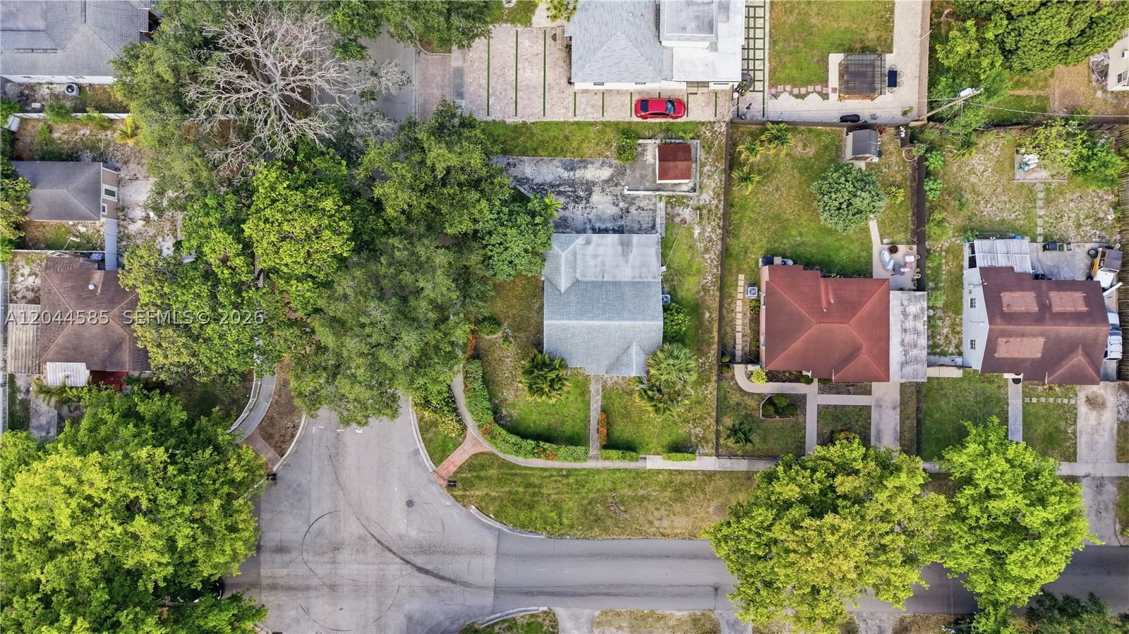 Real estate property located at 12475 10th Ave, Miami-dade, North Shore Heights, North Miami, FL