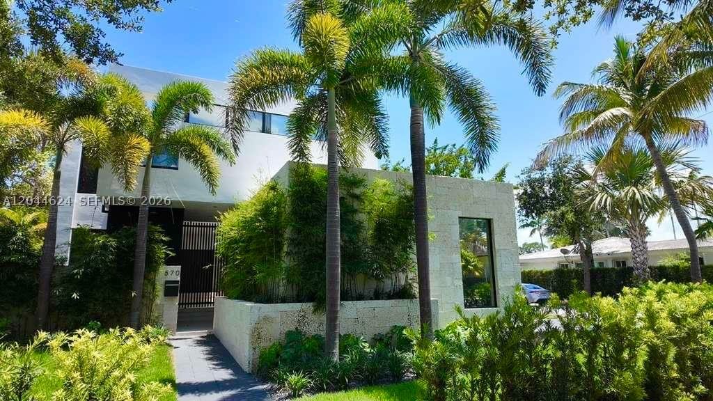 Real estate property located at 570 Shore Dr, Miami-dade, Normandy Golf Course, Miami Beach, FL