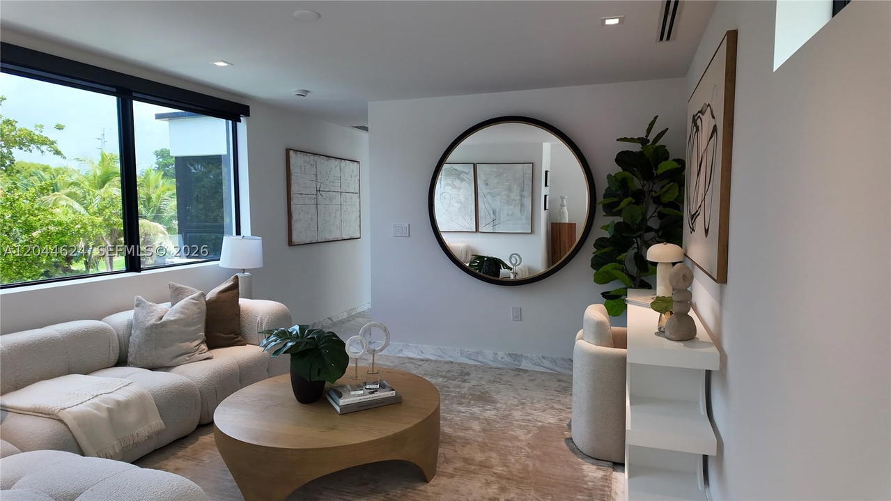 Real estate property located at 570 Shore Dr, Miami-dade, Normandy Golf Course, Miami Beach, FL