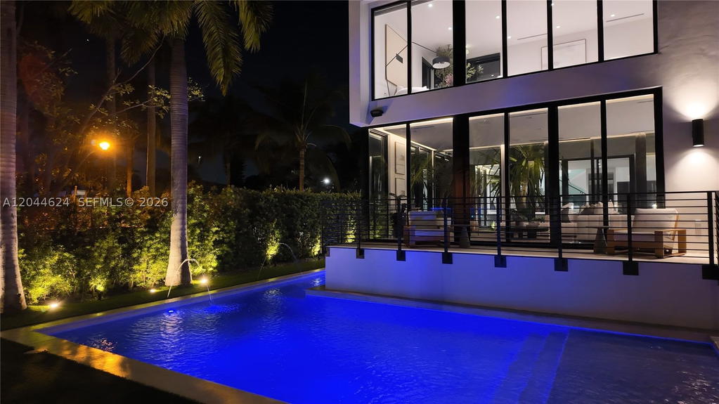 Real estate property located at 570 Shore Dr, Miami-dade, Normandy Golf Course, Miami Beach, FL