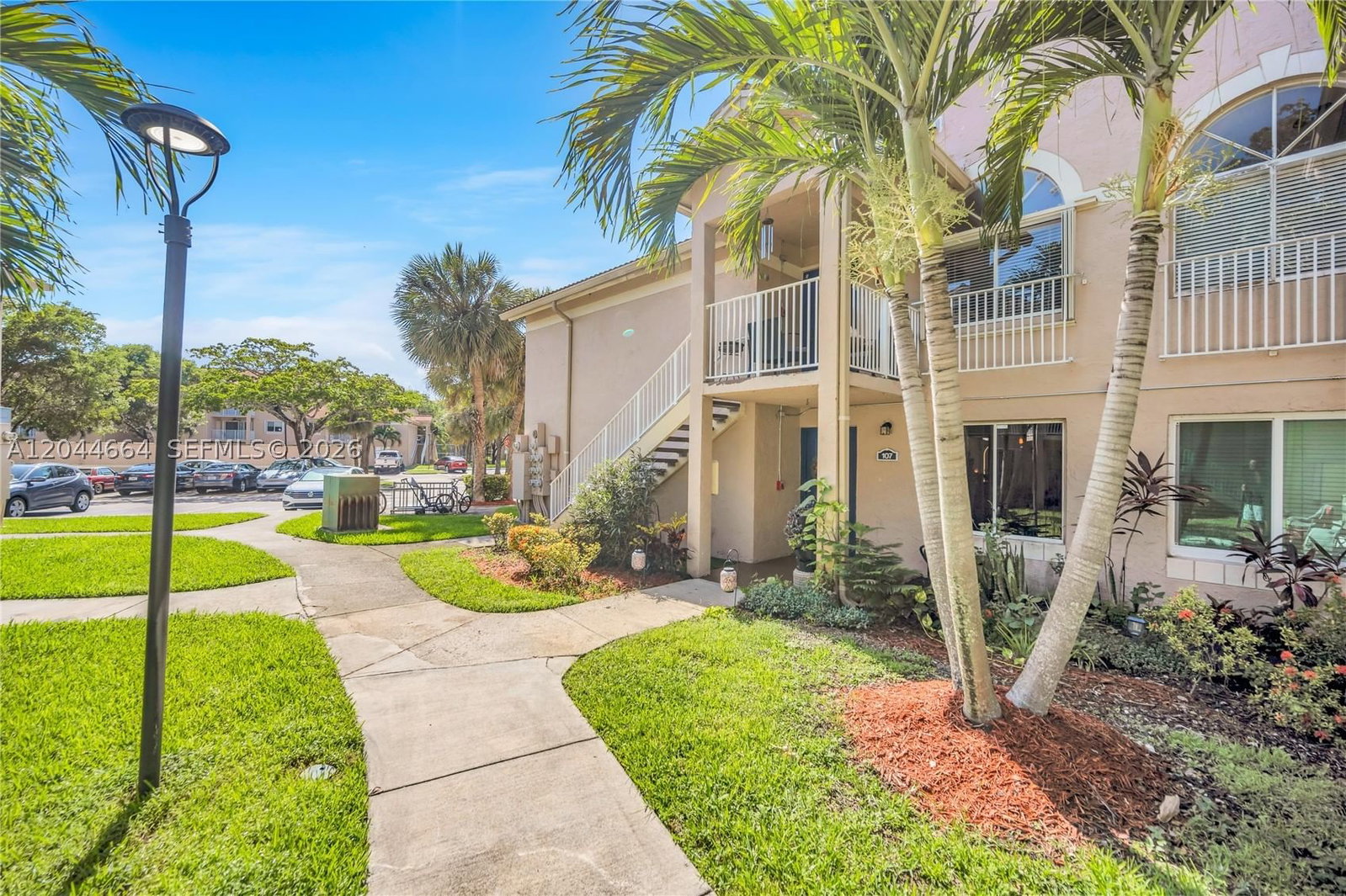 Real estate property located at 10610 158th Ct #107, Miami-dade, Royal Palm Place, Miami, FL