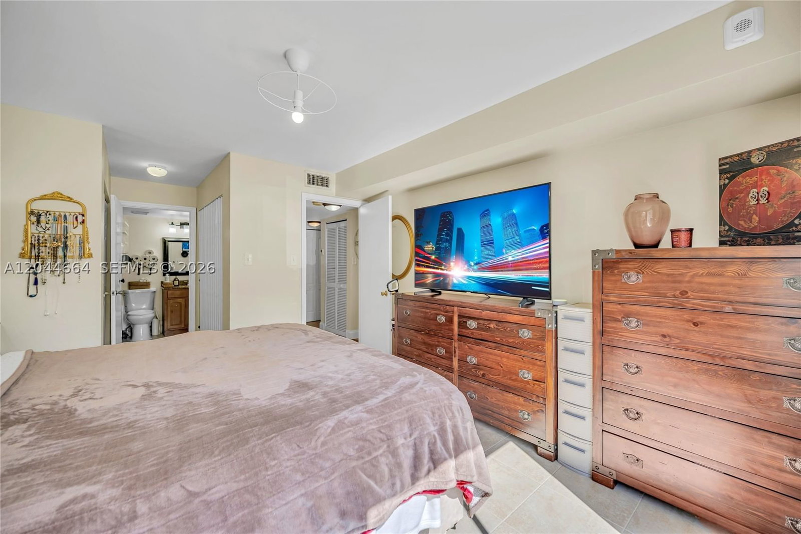 Real estate property located at 10610 158th Ct #107, Miami-dade, Royal Palm Place, Miami, FL