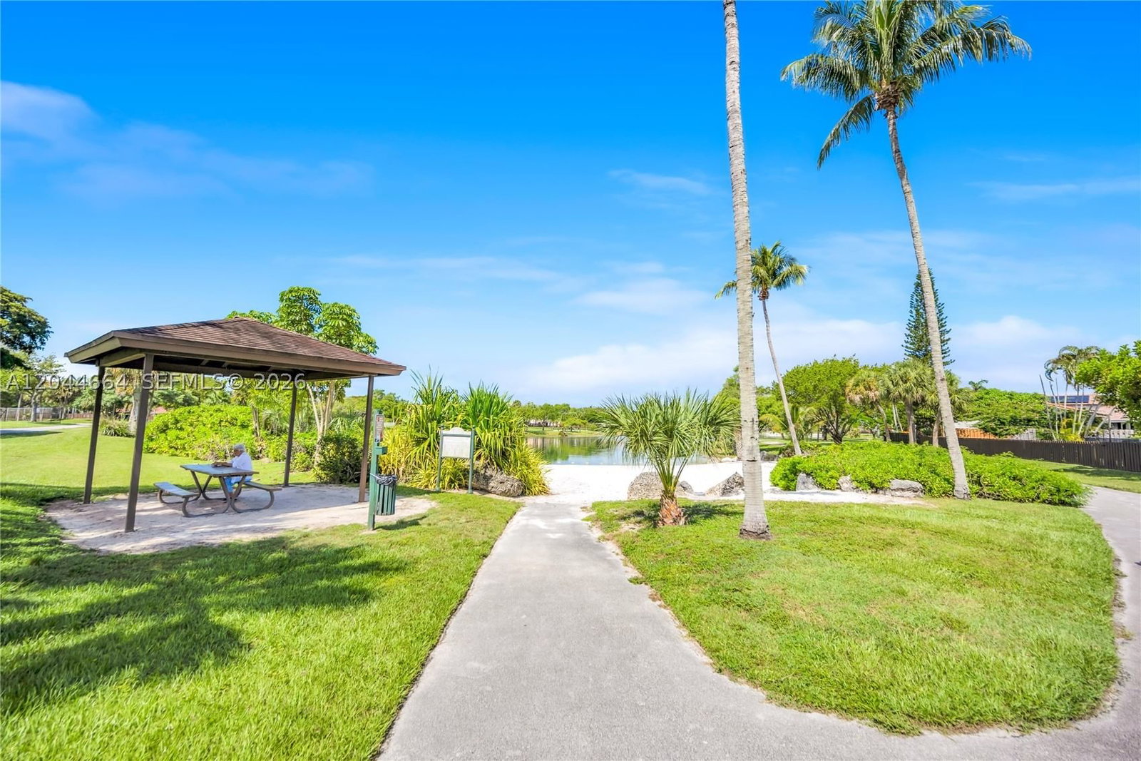 Real estate property located at 10610 158th Ct #107, Miami-dade, Royal Palm Place, Miami, FL