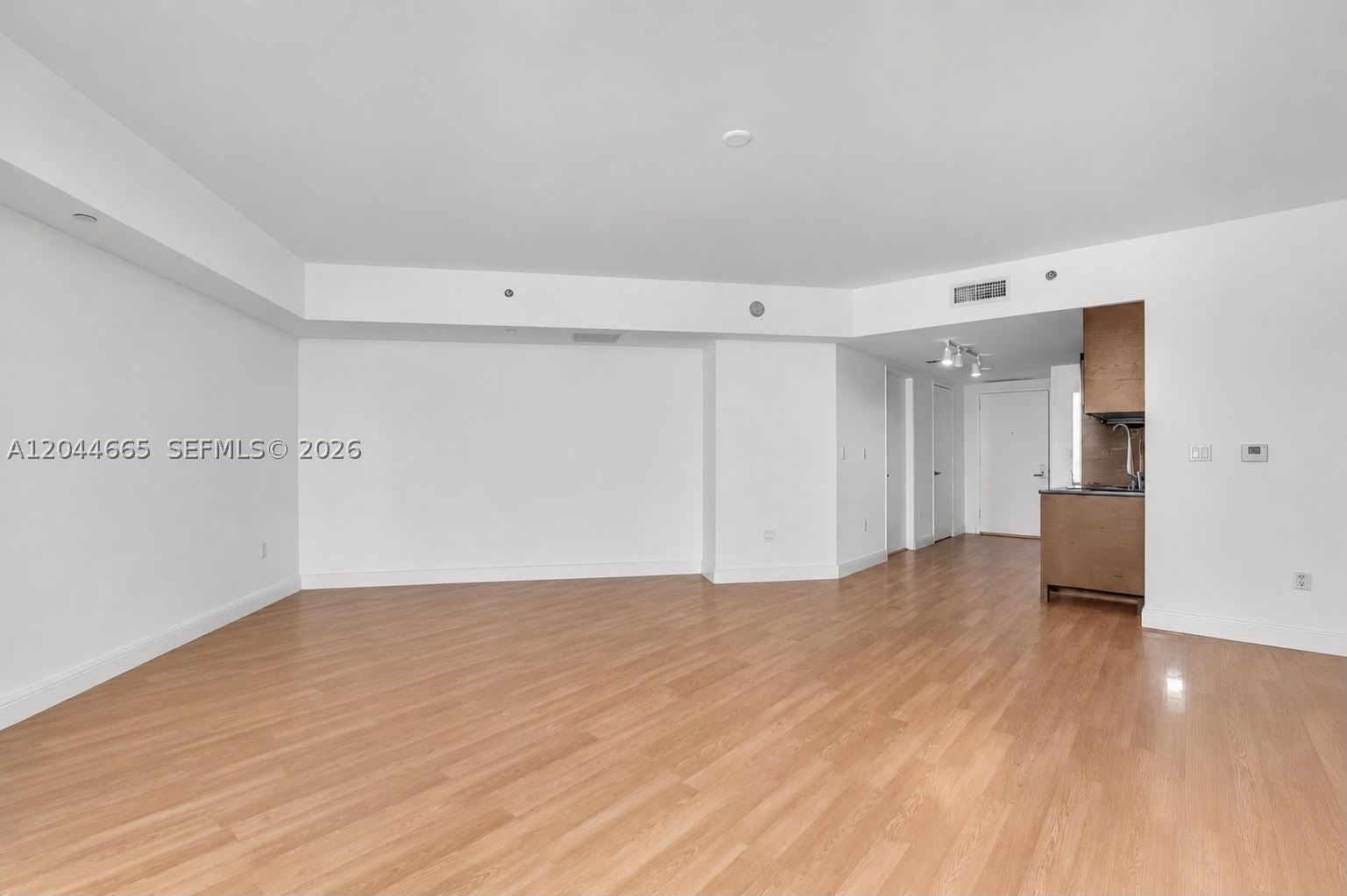Real estate property located at 475 Brickell Ave #2508, Miami-dade, Iconbrickell Condo No 1, Miami, FL
