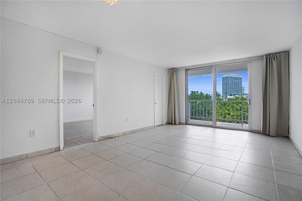 Real estate property located at 6900 Bay Dr #3H, Miami-dade, Stanton House Condo, Miami Beach, FL