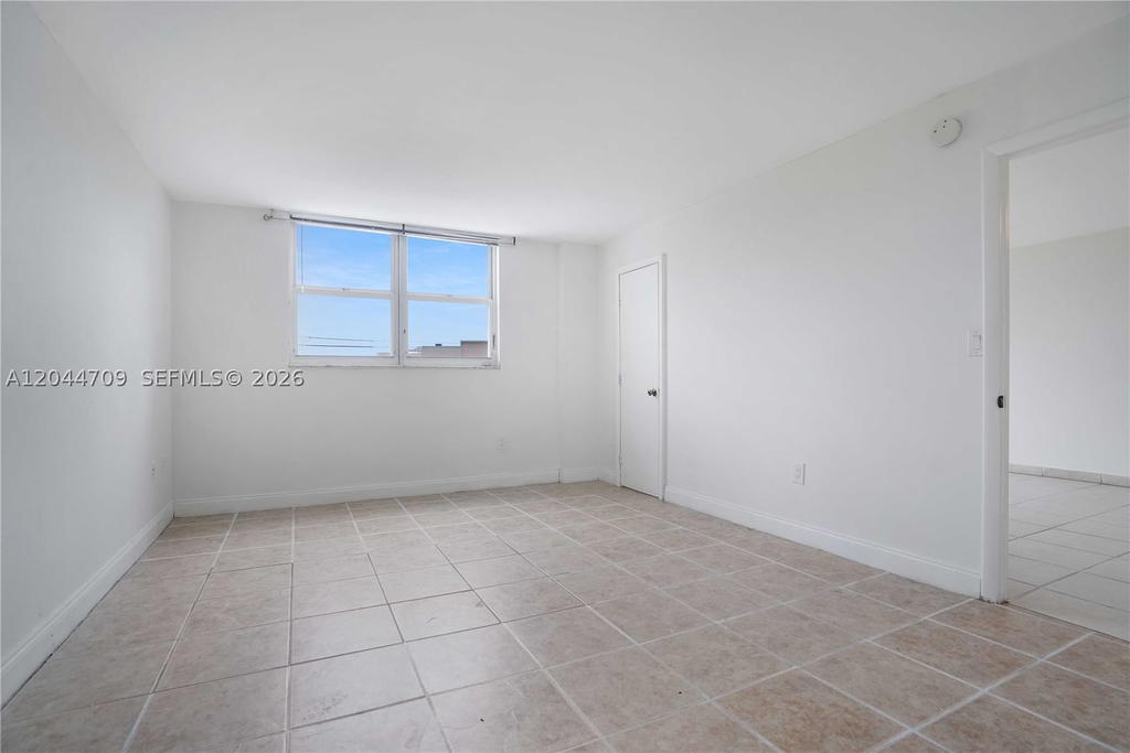 Real estate property located at 6900 Bay Dr #3H, Miami-dade, Stanton House Condo, Miami Beach, FL