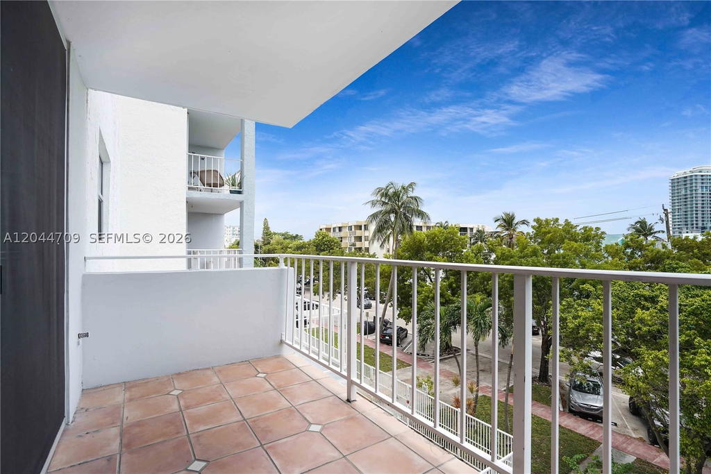 Real estate property located at 6900 Bay Dr #3H, Miami-dade, Stanton House Condo, Miami Beach, FL