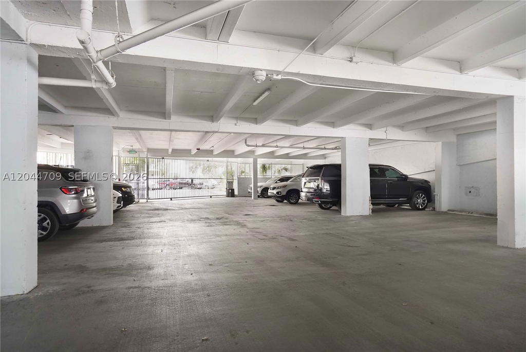 Real estate property located at 6900 Bay Dr #3H, Miami-dade, Stanton House Condo, Miami Beach, FL