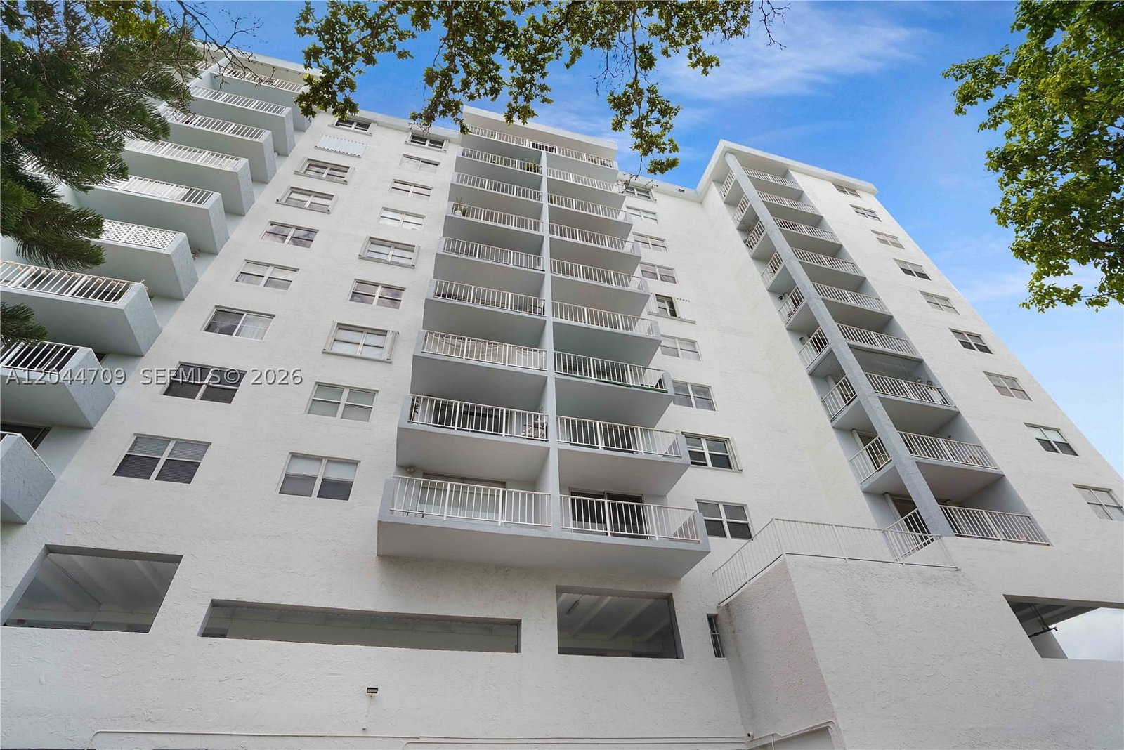 Real estate property located at 6900 Bay Dr #3H, Miami-dade, Stanton House Condo, Miami Beach, FL