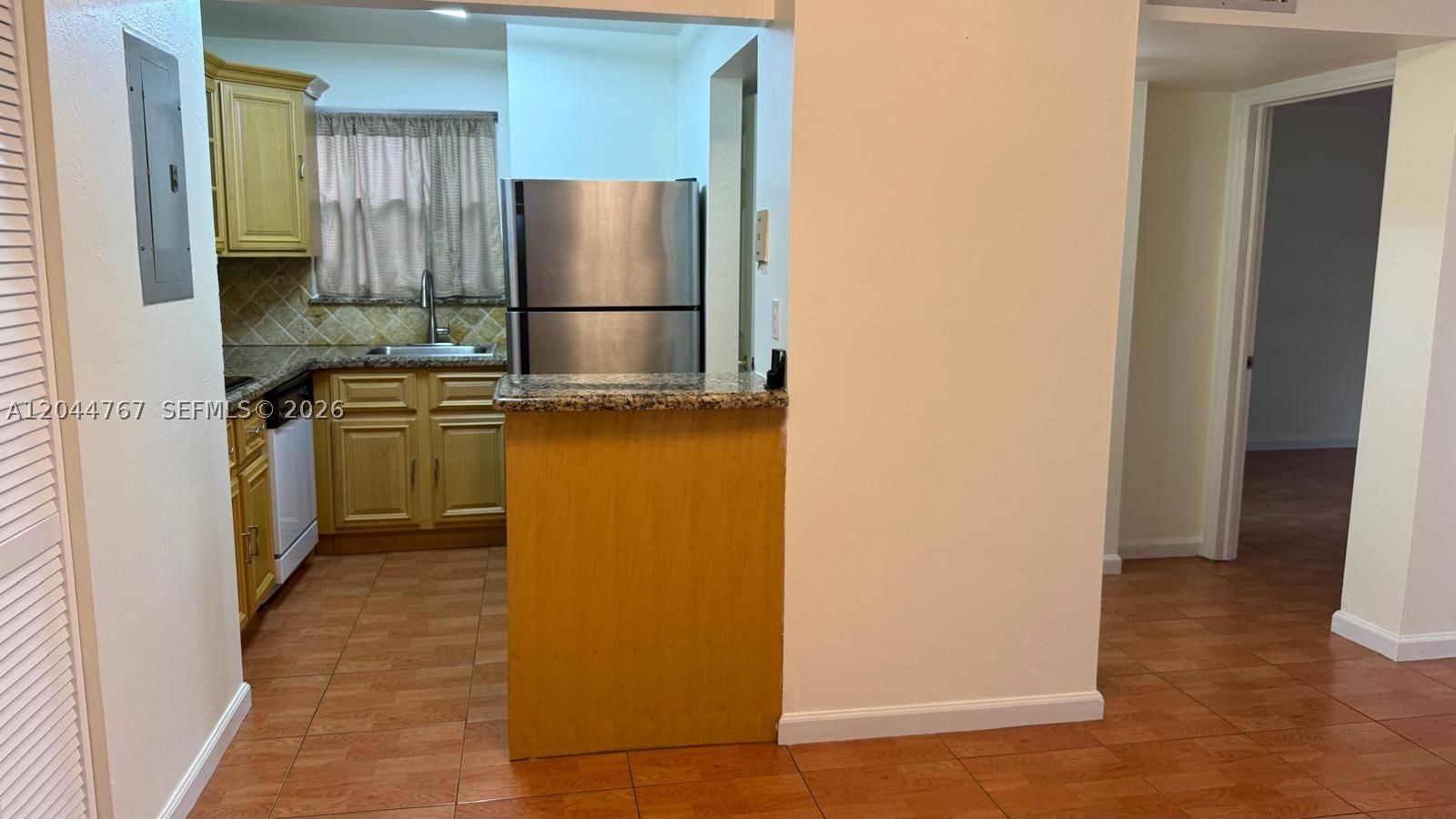 Real estate property located at 110 Fontainebleau Blvd #101, Miami-dade, The Greens Condo, Miami, FL