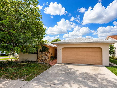 Real estate property located at 14441 108th Ter, Miami-dade, 1st Addn To Rotemi Estate, Miami, FL