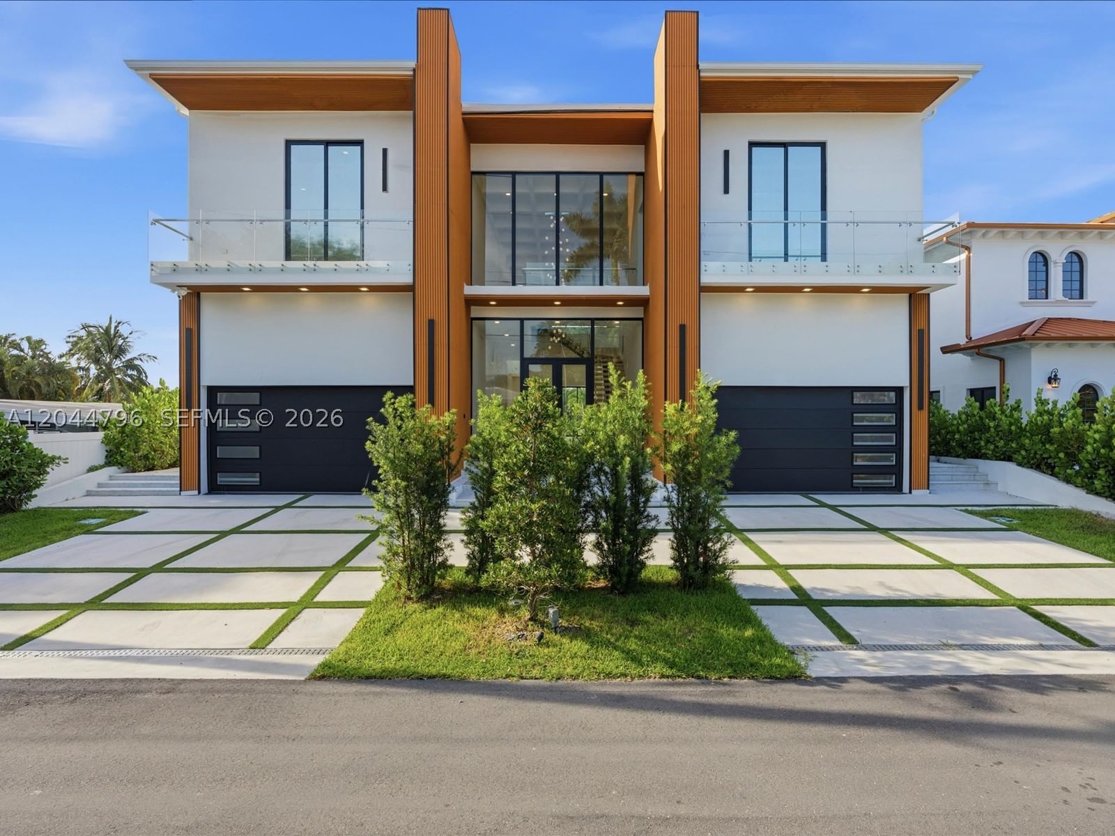 Real estate property located at 2 Sunset Ln, Broward, Sunset Lane, Lauderdale By The Sea, FL