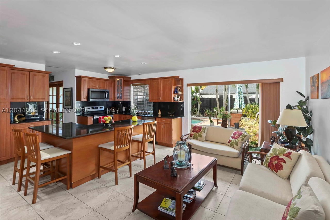 Real estate property located at 12730 119th St, Miami-dade, Shores Lindgren, Miami, FL