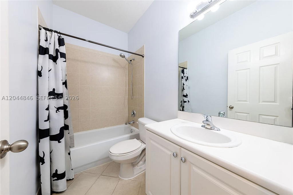Real estate property located at 12990 133rd Ter, Miami-dade, Courts At Tuscany West, Miami, FL