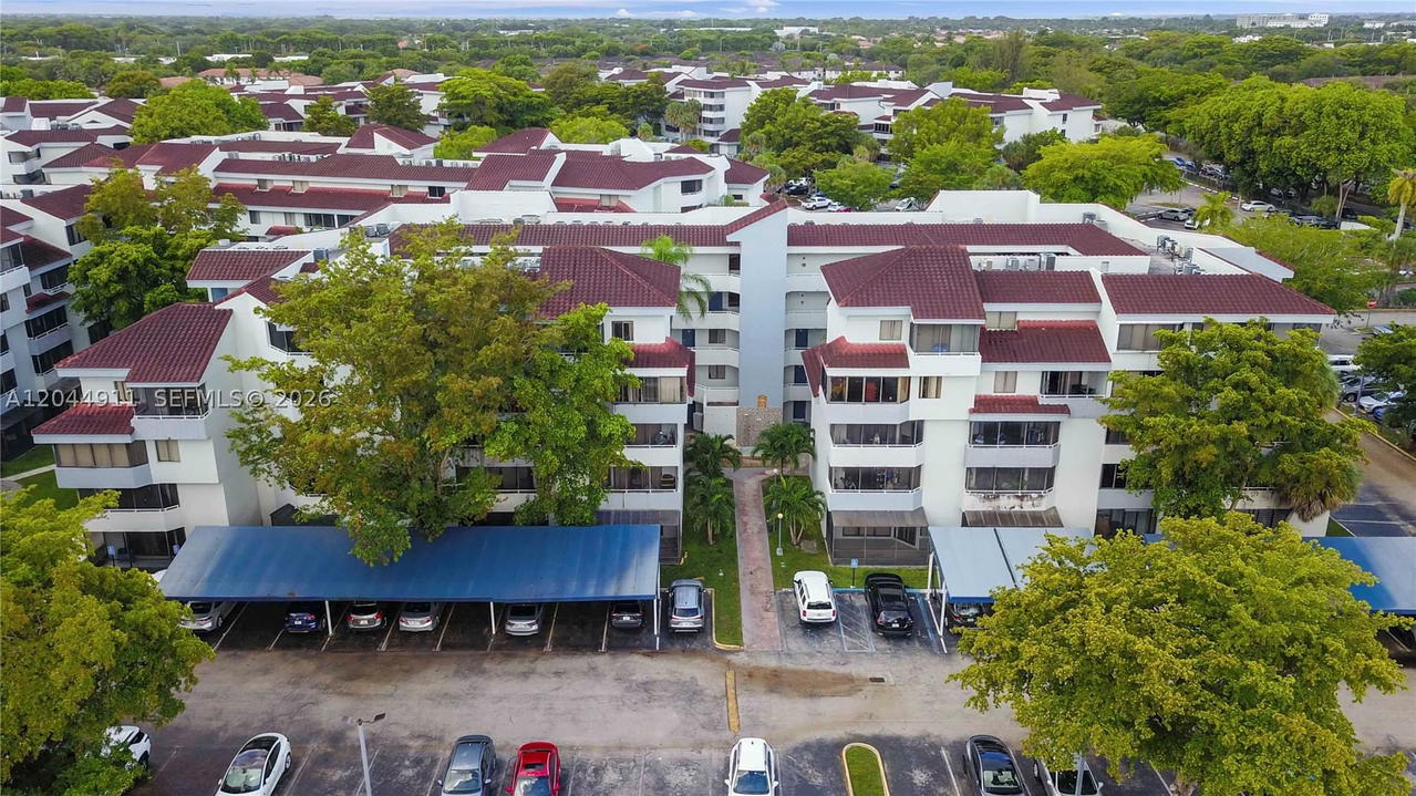 Real estate property located at 8205 152nd Ave F-105, Miami-dade, Verabella Falls Condo, Miami, FL