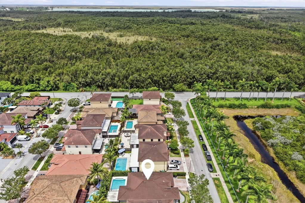 Real estate property located at 16572 43rd Lane, Miami-dade, Interlaken, Miami, FL