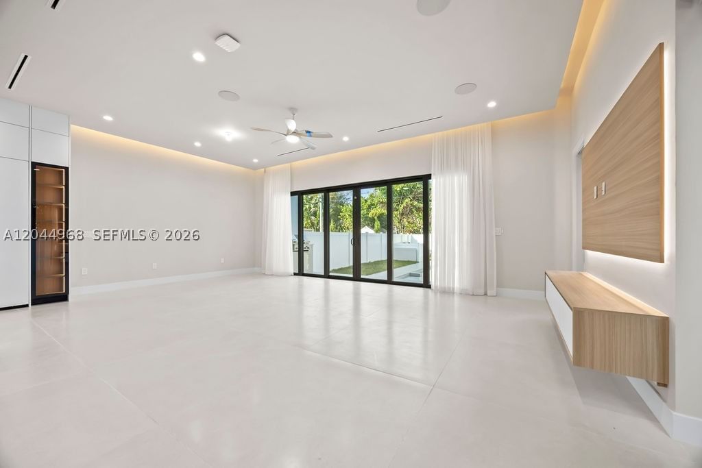 Real estate property located at 1135 11th Ave, Broward, Progresso, Fort Lauderdale, FL