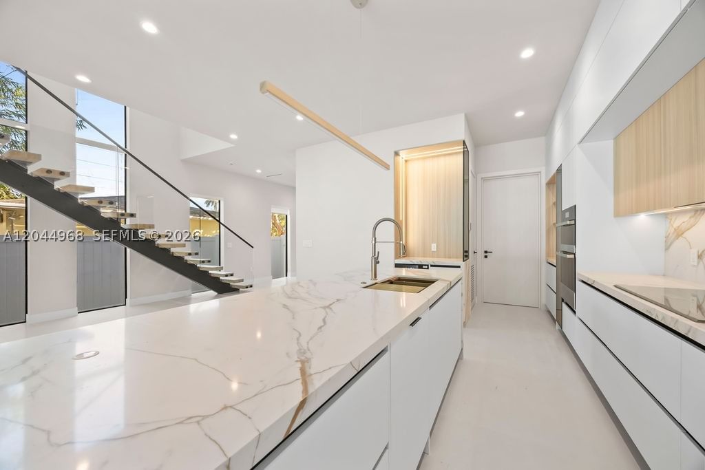 Real estate property located at 1135 11th Ave, Broward, Progresso, Fort Lauderdale, FL