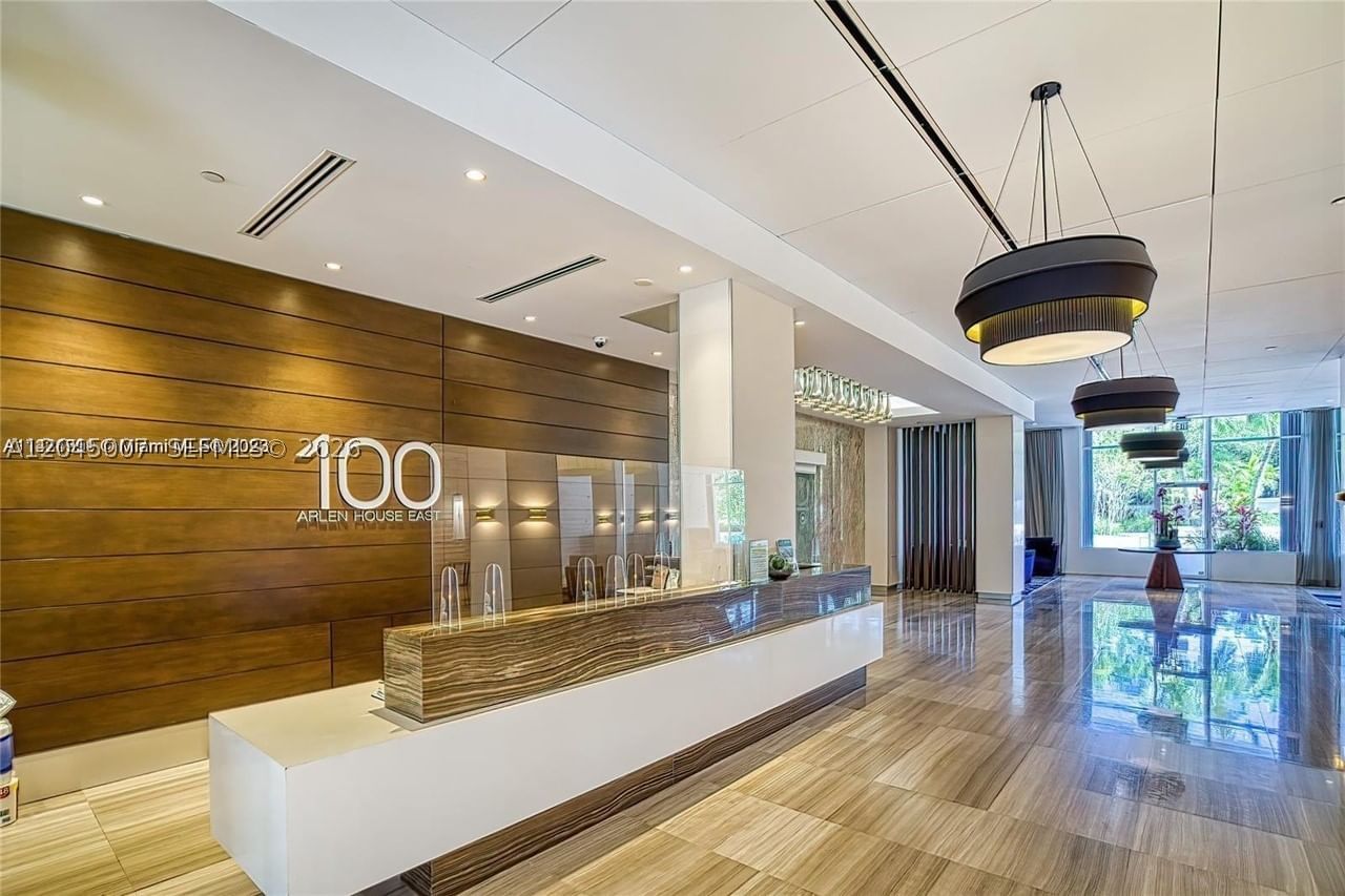 Real estate property located at 100 Bayview Dr #2124, Miami-dade, Arlen House East Condo, Sunny Isles Beach, FL