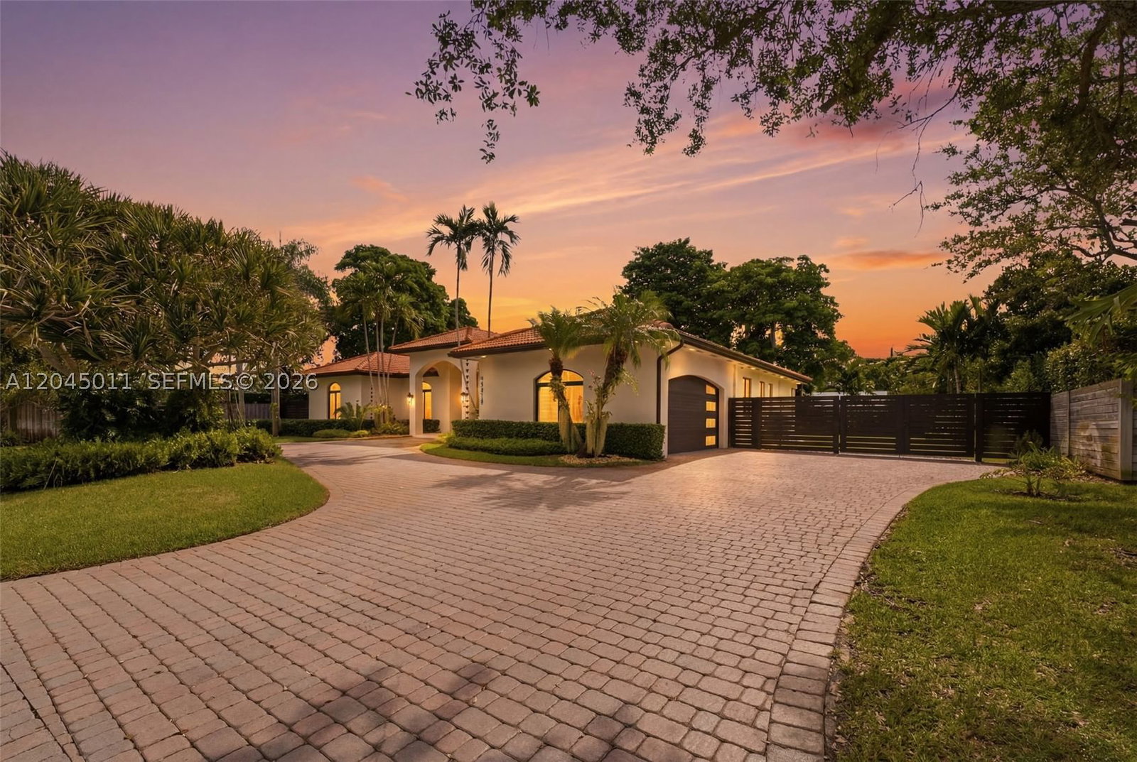 Real estate property located at 16615 82nd Ct, Miami-dade, Southwood 12th Addn, Palmetto Bay, FL